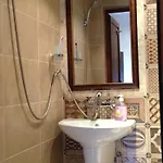 Guest Boutique 2* וארנה