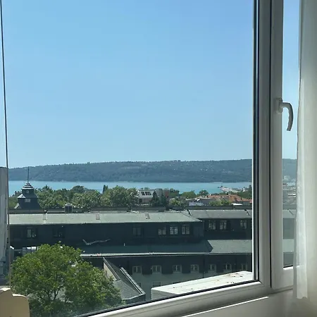 招待所 瓦尔纳精品客房旅馆 2*