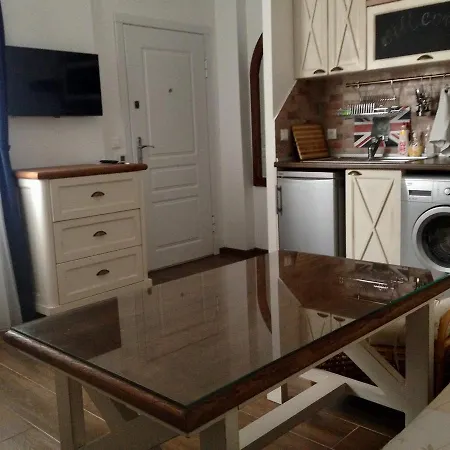 Guest Boutique 2* Varna